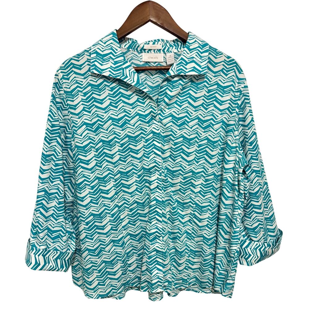 Chico’s Size 3 XL 16/18 Teal White Geometric Print No Iron Button Down Shirt